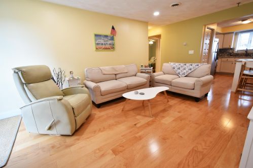 461 Ocean Blvd, Hampton, NH 03842-3671