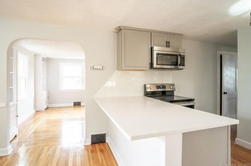 233 Birch St, Bristol CT  06010-7835 exterior