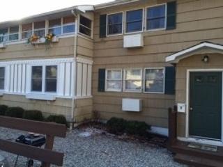10 Washington Rd, Ogdensburg, NJ 07439-1060