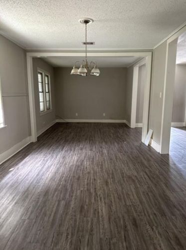 718 Oak St, Texas City, TX 77591-4304