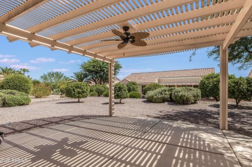 15125 Las Brizas Ln, Sun City AZ 85375-2827 exterior