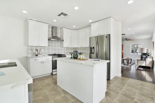 259 Loma Ave, Long Beach CA  90814-2744 exterior