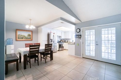 45331 Bison Cir, Lancaster CA  93535-2048 exterior