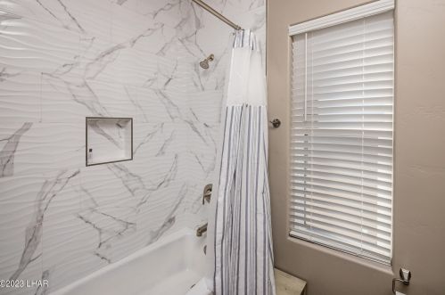 7866 Wagon Wheel Dr, Lake Havasu City AZ  86404-2096 exterior