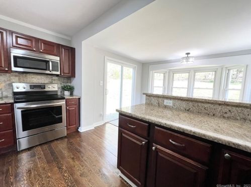 89 Stanwood Dr, New Britain CT  06053-3425 exterior