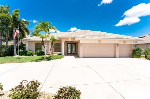 23 Par View Rd, Placida, FL 33947-1813