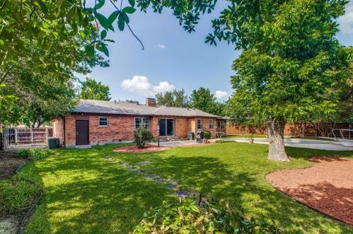 522 Highland Blvd, Richardson TX  75081-4270 exterior