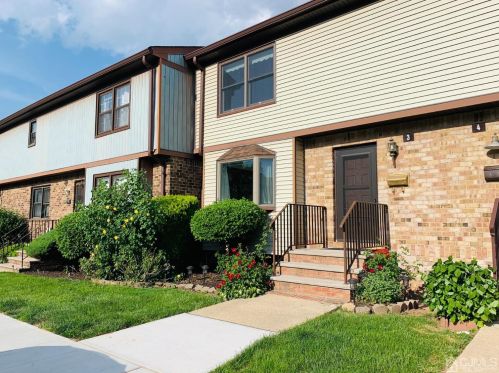 3 Highview Dr, Woodbridge NJ  07095-3905 exterior