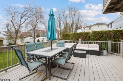 43 Prospect St, Verona NJ  07044-1500 exterior