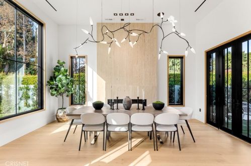 4508 Haskell Ave, Van Nuys CA  91436-3148 exterior