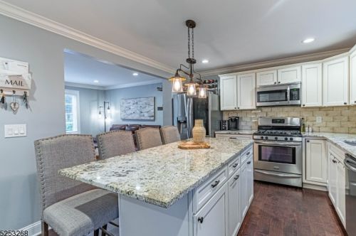 45 Longview Trl, Parsippany NJ  07834-2039 exterior