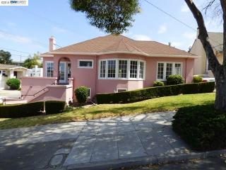 750 Mckinley Ave, Oakland, CA 94610-3833