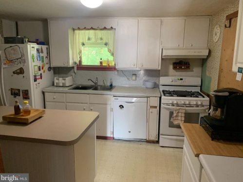 310 Oakville Rd, Lees Cross Roads PA  17257-9748 exterior