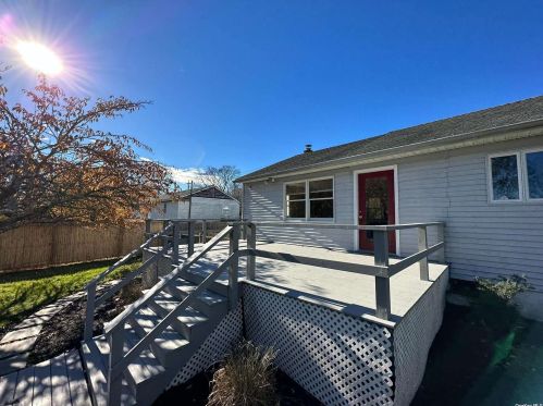 2670 Boisseau Ave, Southold NY  11971-2906 exterior