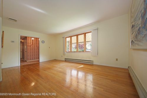 93 Poricy Ln, Tinton Falls NJ  07701-5312 exterior