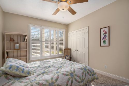 1540 Lake George Dr, Mishawaka IN  46545-4065 exterior