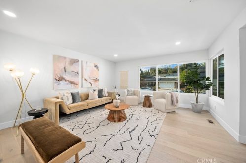 5253 Countryside Dr, San Diego CA  92115-2136 exterior