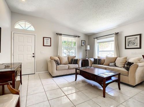 4784 Ridgemoor Cir, Palm Harbor FL  34685-3149 exterior