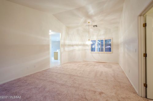 7995 Maggie Ct, Tucson, AZ 85715-4549