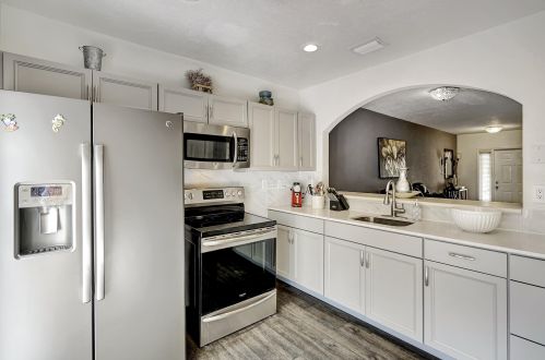 7749 36th Ave, Hialeah, FL 33018-1684