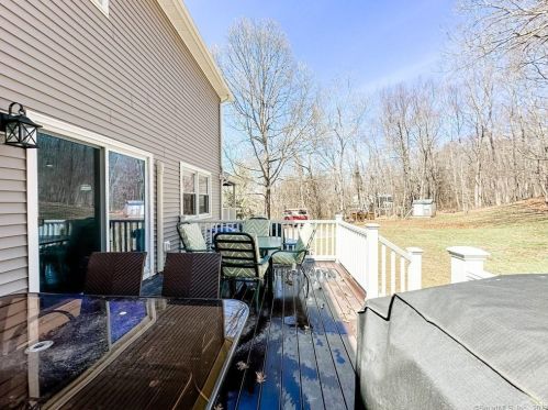 49 Bunny Rd, Norwich CT  06365-8705 exterior