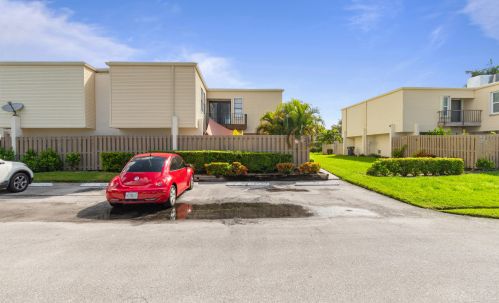 1520 Shaker Cir, West Palm Beach FL  33414-5735 exterior
