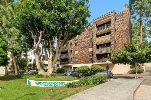 5790 Friars Rd, San Diego, CA 92110-1858