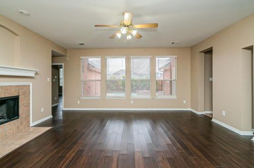 5162 Brook Meadow Ln, Fort Worth, TX 76133-7961
