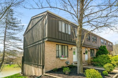 308 Cricketwood Ct, Canonsburg, PA 15317-2302