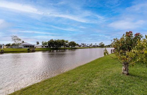 6764 Picante Cir, Fort Pierce, FL 34951-4354