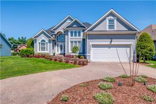 5016 Camelot Dr, Columbia, TN 38401-5299