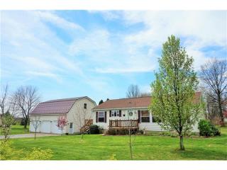122 Providence Dr, Butler, PA 16001-8738