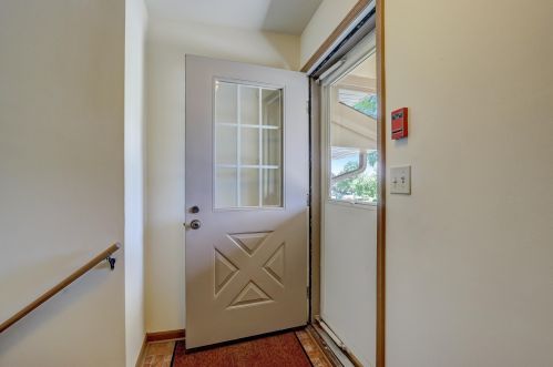 4585 Greenridge Cir, Milwaukee WI  53220-3380 exterior