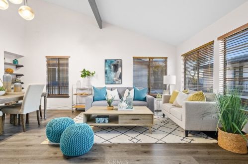 2515 Grant Ave, Redondo Beach, CA 90278-3824