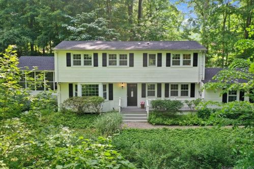 76 Mcfadden Dr, Wilton, CT 06897-3912