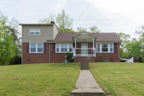 1182 Ridgeway Dr, Clarksville, TN 37040-3945