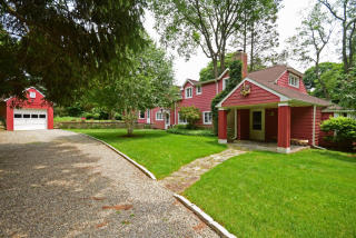 148 Seir Hill Rd, Norwalk, CT 06850-1323