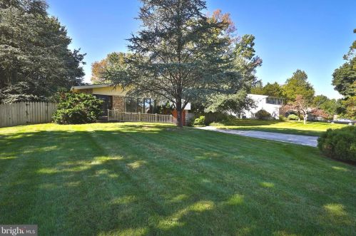 1642 Sylvan Dr, Blue Bell, PA 19422-3555