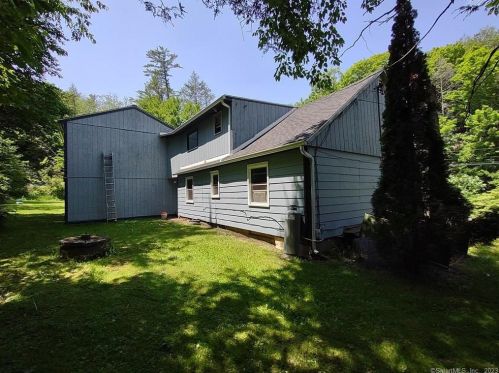 497 Cornwall Bridge Rd, West Woods CT  06069-2522 exterior