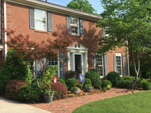 3363 Ridgecane Rd, Lexington, KY 40513-1074