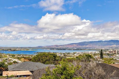99-969 Lalawai Dr, Aiea, HI 96701