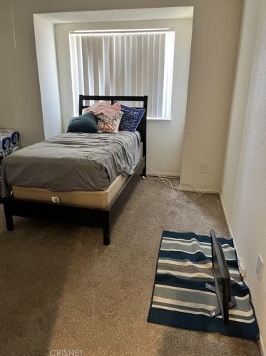 15732 Valeport Ave, Lancaster CA  93535-7091 exterior