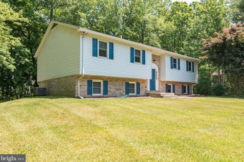 237 Forrestal Dr, Bear DE  19701-1642 exterior