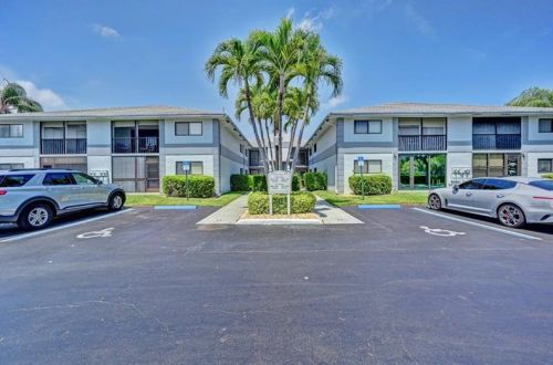15235 Lakes Of Delray Blvd, Delray Beach, FL 33484-4335