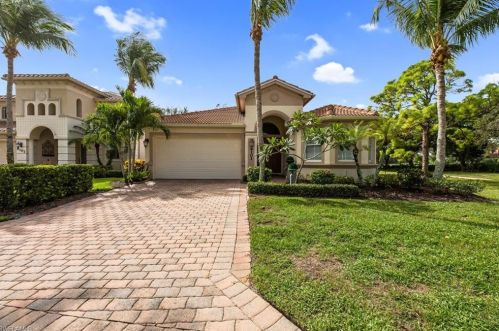 9101 Spanish Moss Way, Bonita Springs, FL 34135-2902