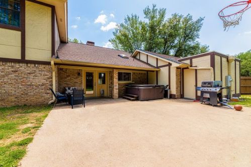 1121 Augusta Ct, Midlothian, TX 76063-2652