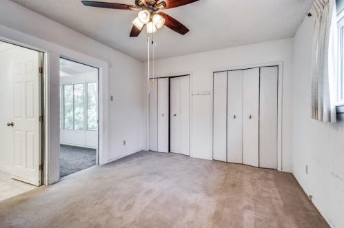 2215 Dennis St, Irving TX 75062-4273 exterior