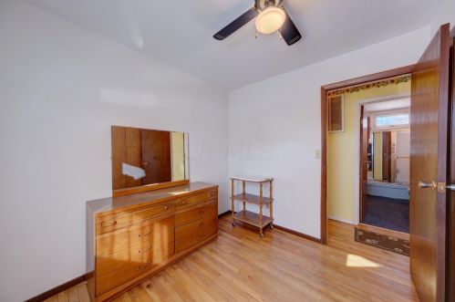 490 Toledo Ave, Marion OH  43302-2145 exterior