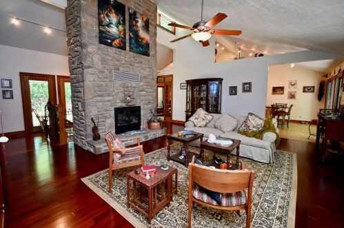 2709 Longbranch Rd, Hamilton KY  41091-8621 exterior