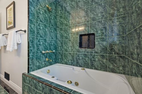 1276 Encina Dr, Millbrae CA 94030-2839 exterior